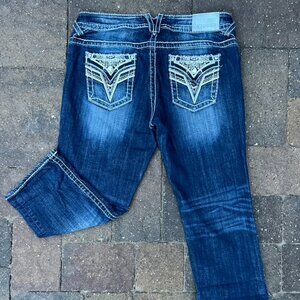 Vigoss  "The Dallas" mid rise capri jeans  Size 11/12x23"